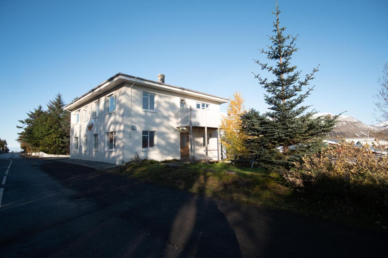 The Guesthouse By The Fjord Thingeyri Экстерьер фото